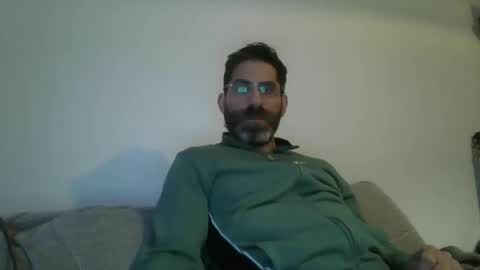 Snapshot of alcatrazcage chatting on December 27, 3:38 pm Alcatrazcage online show from December 27, 3:38 pm