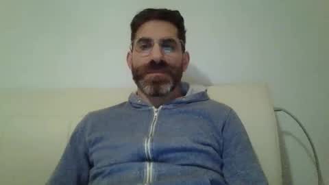 Snapshot of alcatrazcage chatting on December 17, 5:07 am Alcatrazcage online show from December 17, 5:07 am
