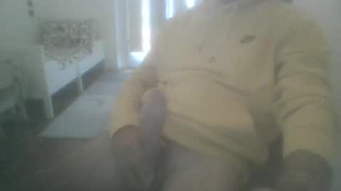 Snapshot of alebougnac2 chatting on October 11, 1:15 pm alebougnac2 online show from October 11, 1:15 pm