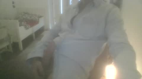Snapshot of alebougnac2 chatting on October 9, 8:52 am alebougnac2 online show from October 9, 8:52 am