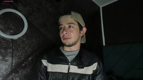 ALEC ANDREWS online show from March 1, 7:26 pm