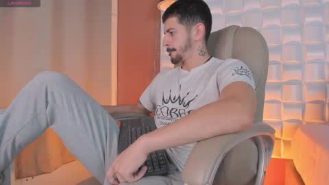 Alejo  online show from March 4, 11:01 pm