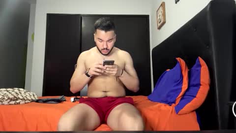 Snapshot of alejocoleman chatting on February 18, 4:04 am alejocoleman online show from February 18, 4:04 am