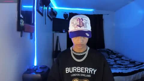 Snapshot of alejoo_storms chatting on October 14, 7:37 am alejo online show from October 14, 7:37 am