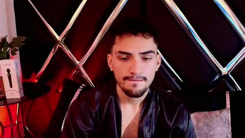 Alek online show from October 7, 3:38 pm