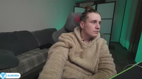 Alex and Linar online show from October 16, 5:21 pm