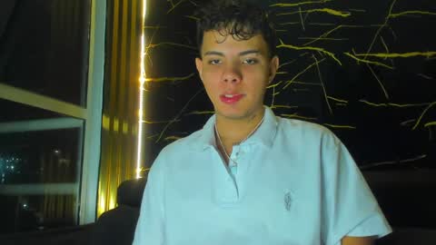 Alessandro online show from April 2, 4:10 am