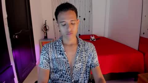 Alessandro online show from February 21, 1:00 pm