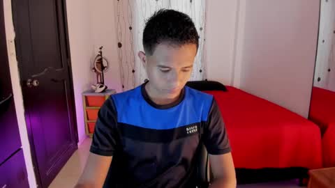 Alessandro online show from February 17, 7:10 pm