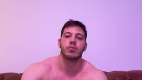 Alessandrobuilder online show from December 18, 12:43 am