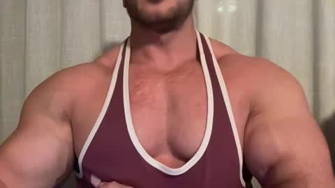 Alessandrobuilder online show from September 12, 9:04 pm