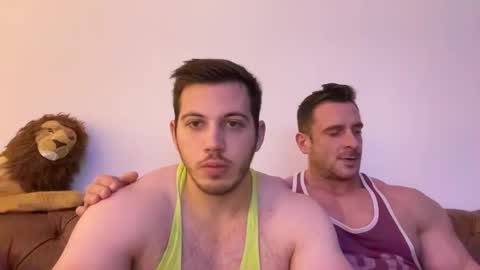 Alessandrobuilder online show from December 26, 9:04 pm