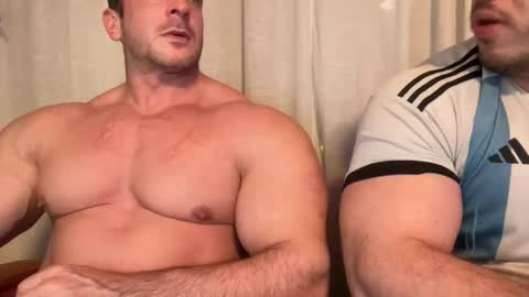 Alessandrobuilder online show from November 19, 12:10 am