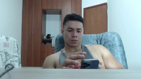 Snapshot of alessandromancini92 chatting on October 28, 2:03 am alessandromancini92 online show from October 28, 2:03 am