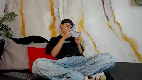 Snapshot of alex__fire_ chatting on September 9, 2:16 pm alex online show from September 9, 2:16 pm