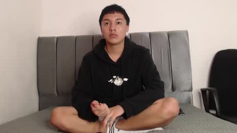 Owen online show from March 1, 1:43 am