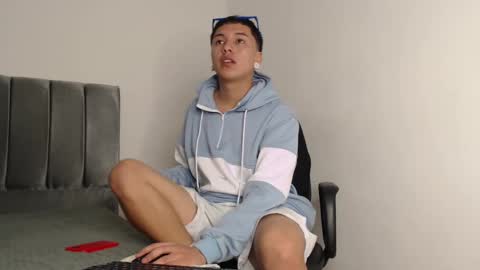 Owen online show from December 7, 1:48 am