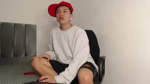 Owen online show from December 17, 1:29 am