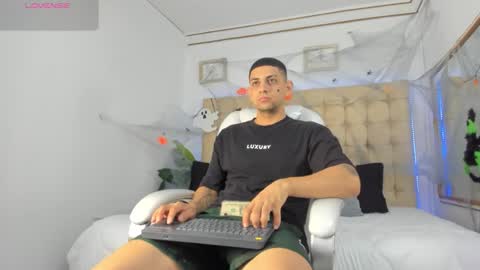 alex online show from October 16, 12:35 pm