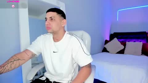 alex online show from July 8, 2:32 pm