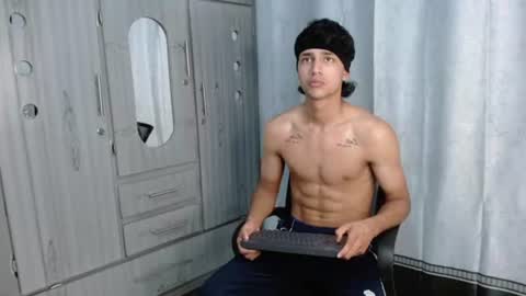 alex online show from July 3, 12:17 am