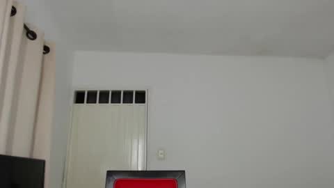 alex_mojica online show from October 8, 6:07 am
