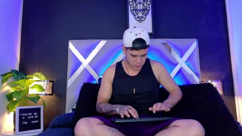 Alex  online show from June 4, 11:49 am