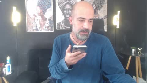 Alex Saints online show from April 9, 1:06 pm