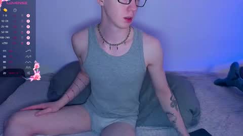 alex_silent online show from October 12, 1:16 pm