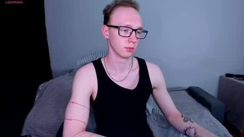 alex_silent online show from May 22, 5:51 pm