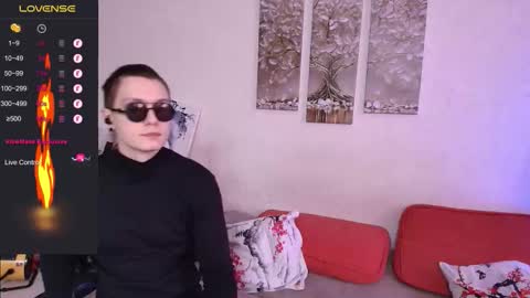 Alex WandHot online show from March 5, 9:49 am