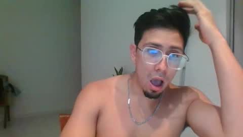 Snapshot of alexandbrandom chatting on October 14, 12:06 am Dotados online show from October 14, 12:06 am