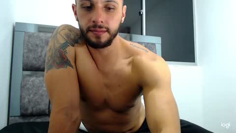 Snapshot of alexander_2015 chatting on October 3, 4:17 am alexander_2015 online show from October 3, 4:17 am