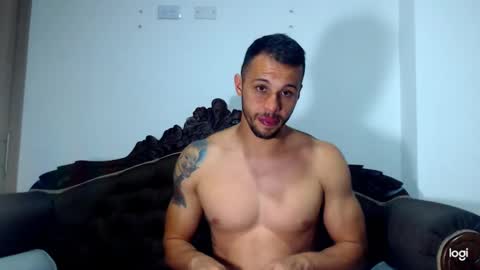 Snapshot of alexander_2015 chatting on March 5, 5:40 am alexander_2015 online show from March 5, 5:40 am
