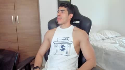 Snapshot of alexander__lips chatting on September 11, 10:31 pm alexander__lips online show from September 11, 10:31 pm