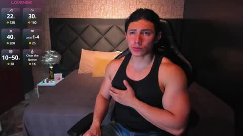 Snapshot of alexander_classy chatting on March 6, 2:51 am Alex online show from March 6, 2:51 am