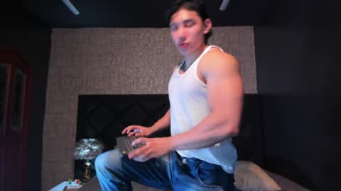 Snapshot of alexander_classy chatting on January 22, 3:09 am Alex online show from January 22, 3:09 am