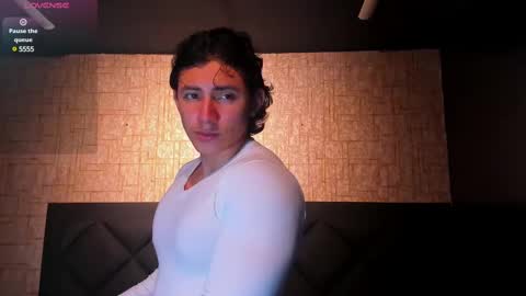 Snapshot of alexander_classy chatting on February 27, 5:13 am Alex online show from February 27, 5:13 am
