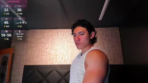 Snapshot of alexander_classy chatting on February 21, 1:33 am Alex online show from February 21, 1:33 am