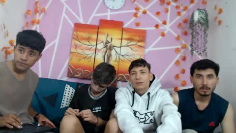 chicos hot online show from October 12, 2:00 pm