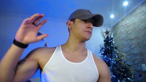 Snapshot of alexandrolovee chatting on December 29, 8:55 am Alexandro online show from December 29, 8:55 am