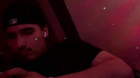 alexbravo13 online show from April 4, 1:13 am