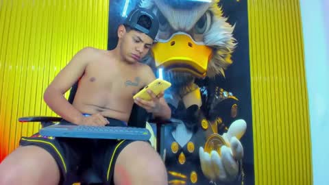 alexi_hot23 online show from June 3, 11:10 pm