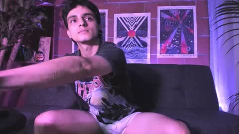 Alexi Jacobs online show from November 2, 1:32 am