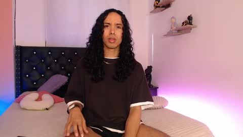 Snapshot of alexis21_ chatting on September 13, 1:34 pm Alexis online show from September 13, 1:34 pm