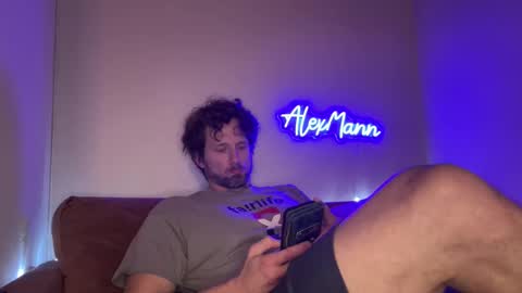 Alex Mann online show from December 2, 2:14 am