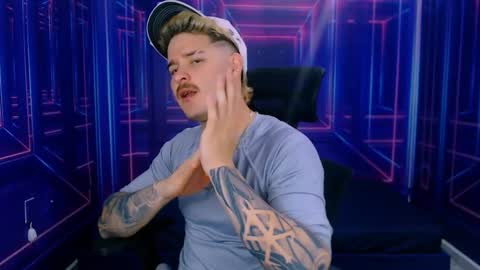 Alex online show from October 17, 7:40 pm