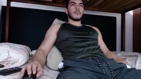 Snapshot of alexsb1998 chatting on February 24, 6:27 am alexsb1998 online show from February 24, 6:27 am