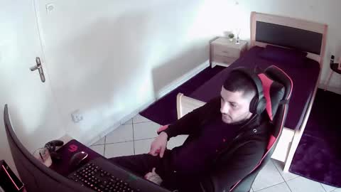 alexthepro00 online show from January 15, 11:25 am