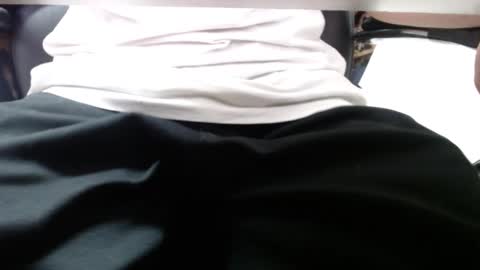 Snapshot of alextwunkk chatting on February 16, 10:43 pm Alex online show from February 16, 10:43 pm
